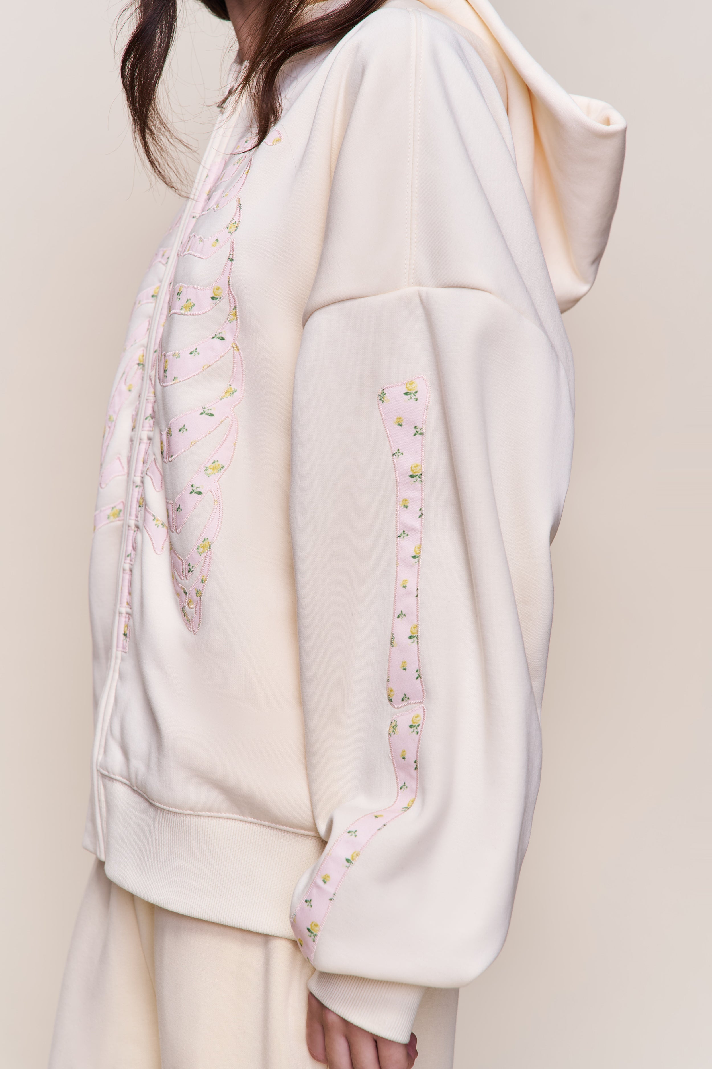 CLIFTON ZIP UP HOODIE IN IVORY