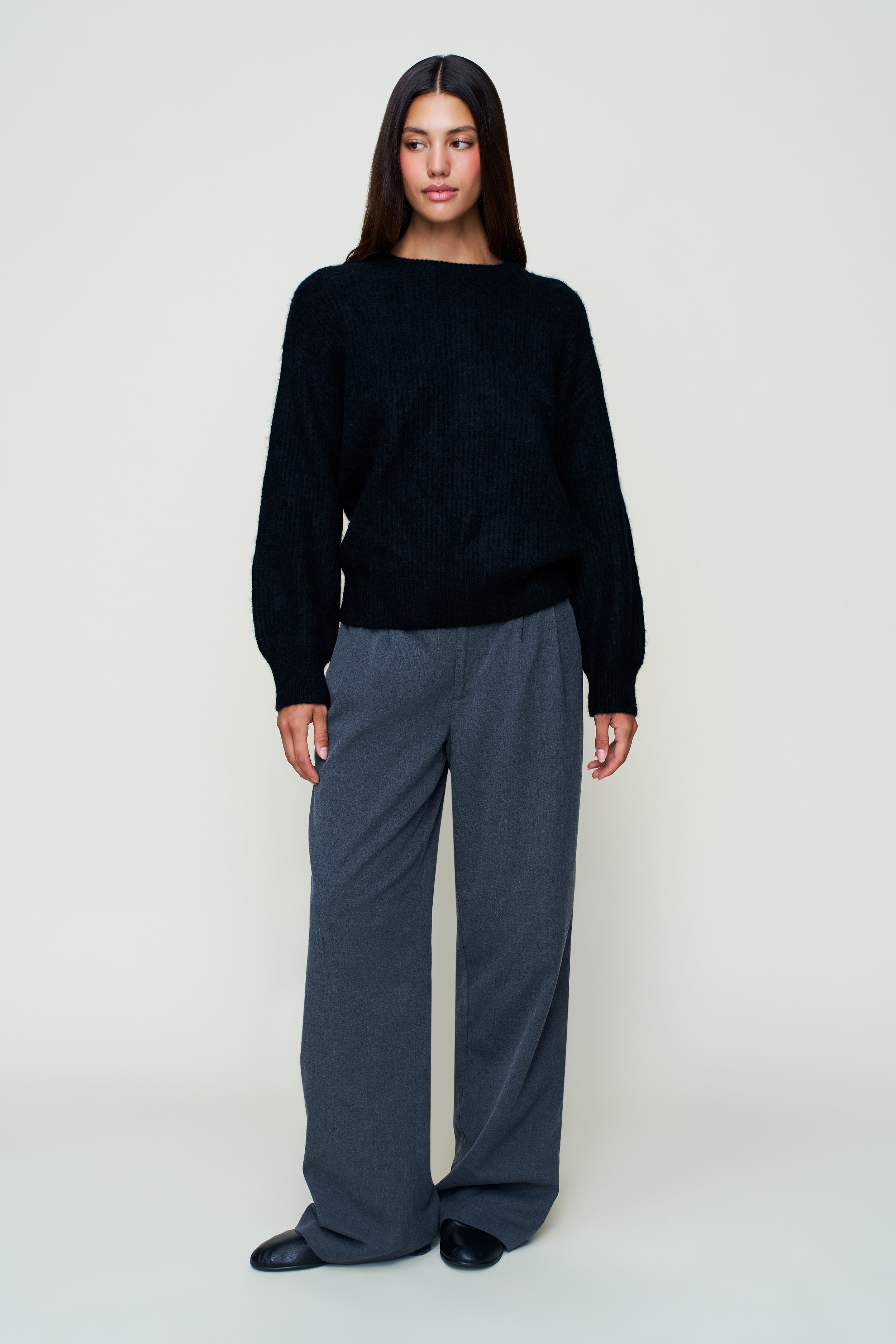 BOBBIE OVERSIZED WOOL JUMPER IN BLACK