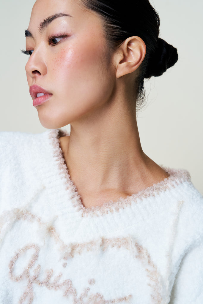 GUIZIO HEART WOOL SWEATER IN WHITE