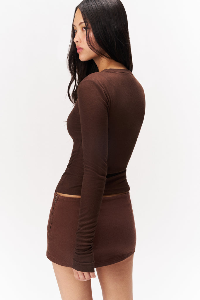 CREW LONG SLEEVE IN BROWN