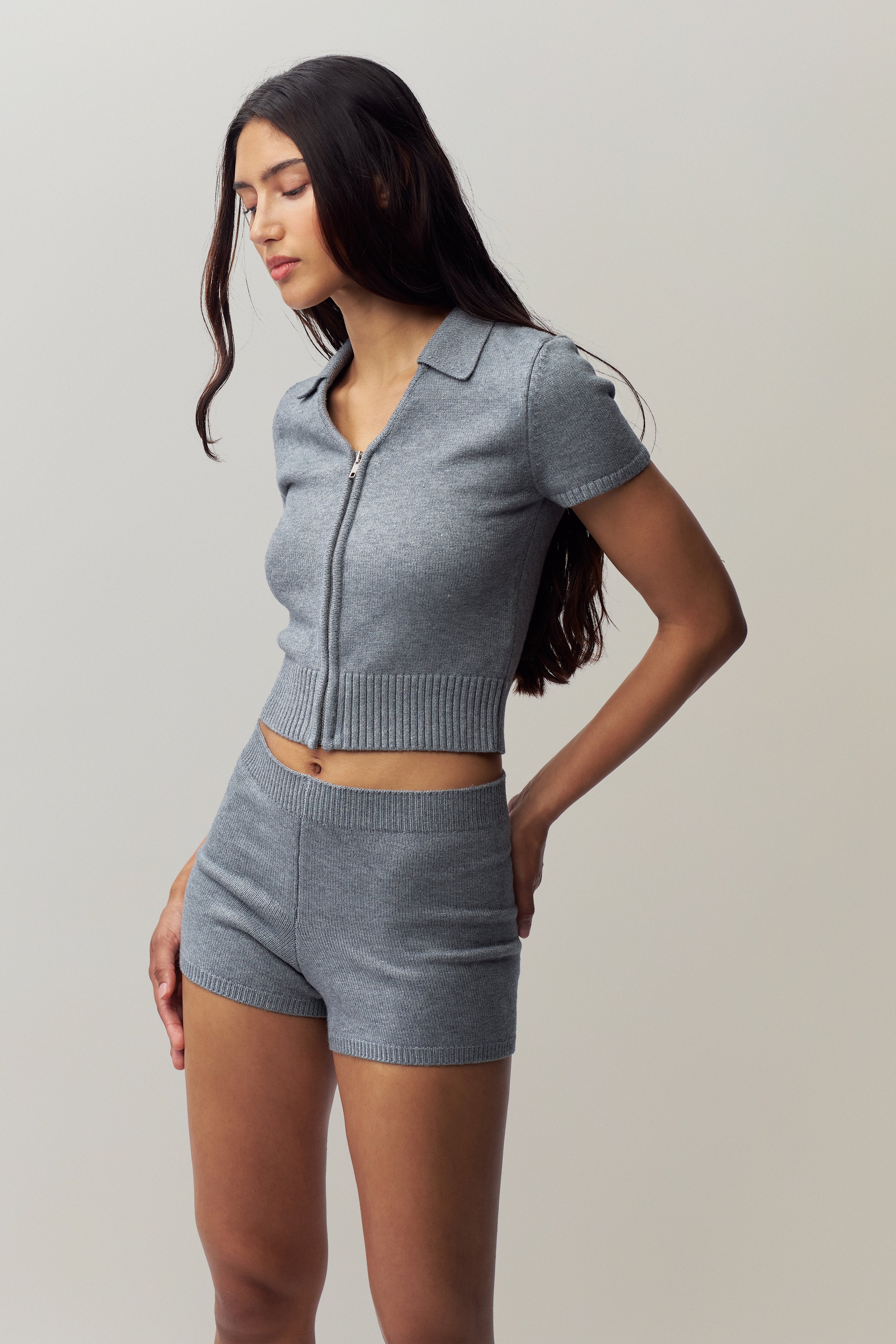 Calesia Zip Up Top in Heather Grey
