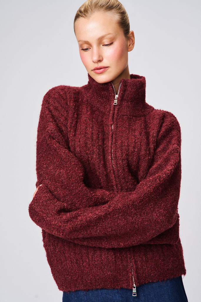 Mila Zip Up