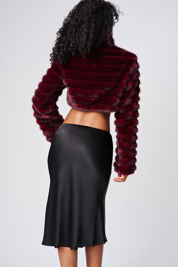 FALLON CROP FAUX FUR JACKET IN BORDEAUX