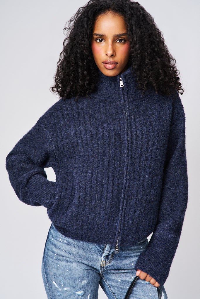 Mila Zip Up