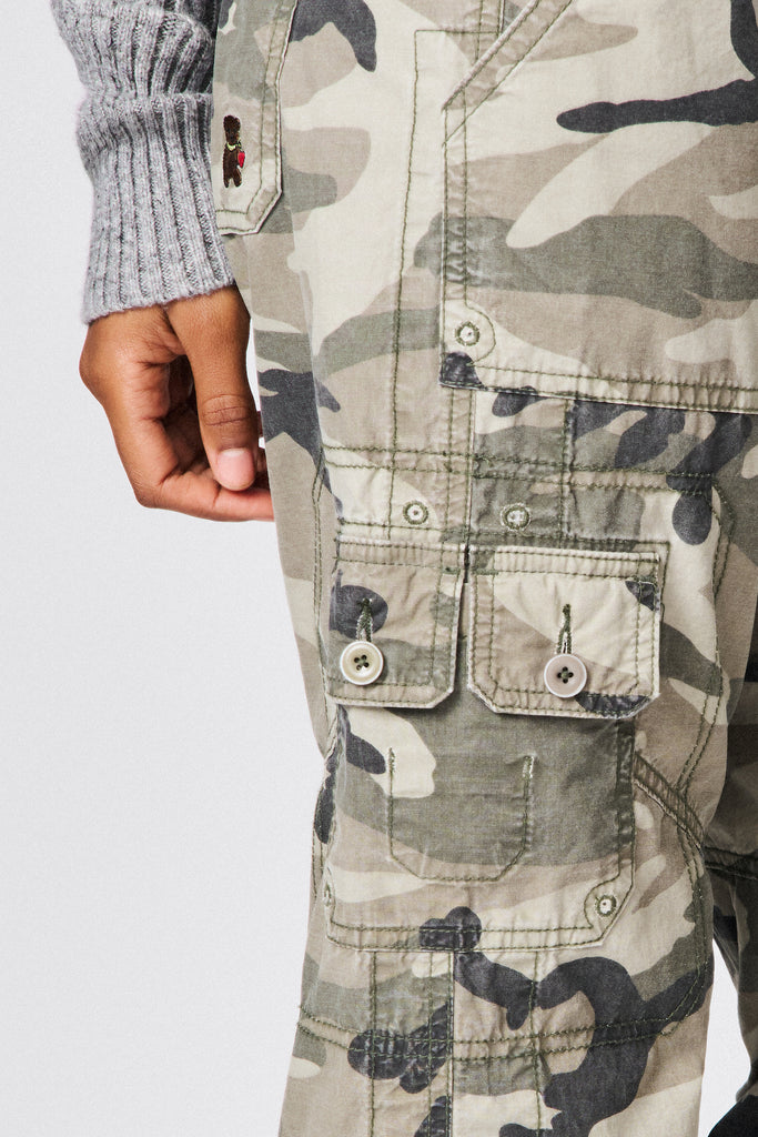 Cargo Convertible Pant in Olive Camo