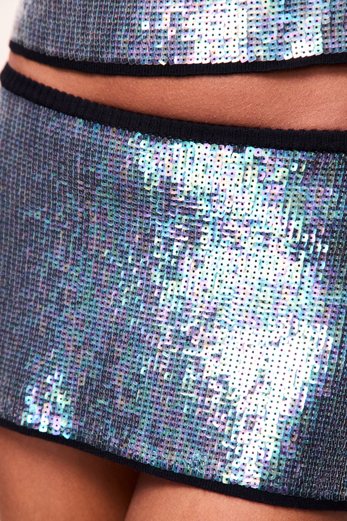 Jewels Sequin Skirt in Iridescent Midnight 