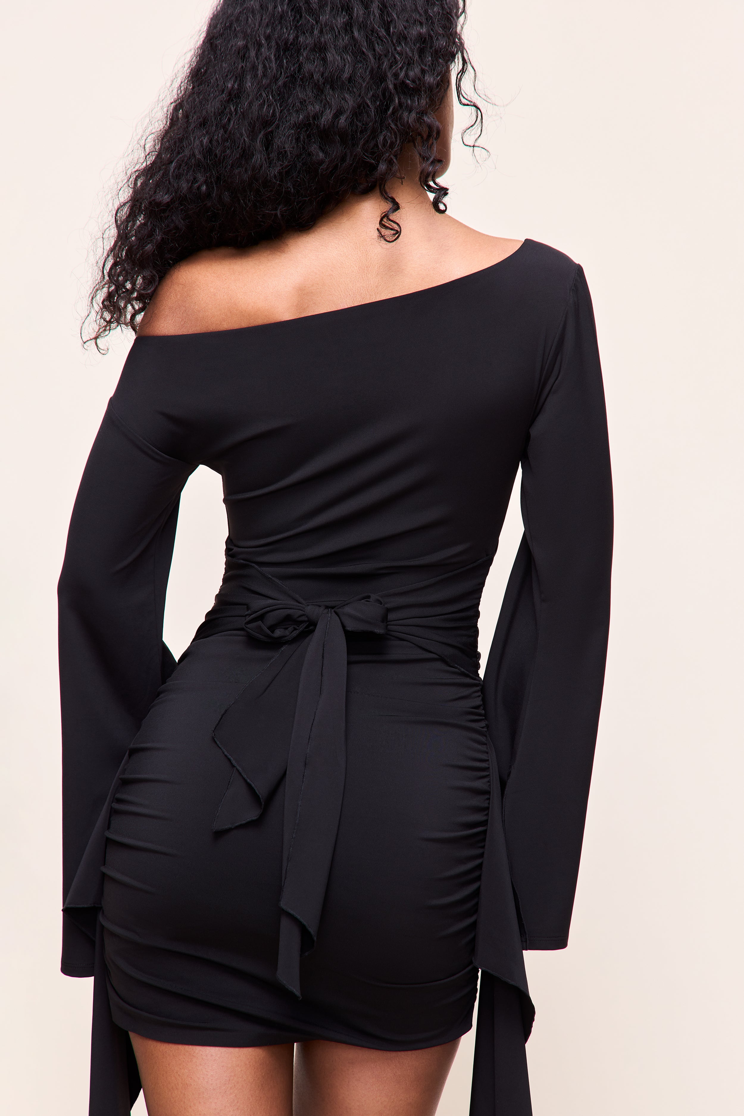 Guizio Rumi Mini Dress Black / M Guizio Rumi Mini Dress Black / M