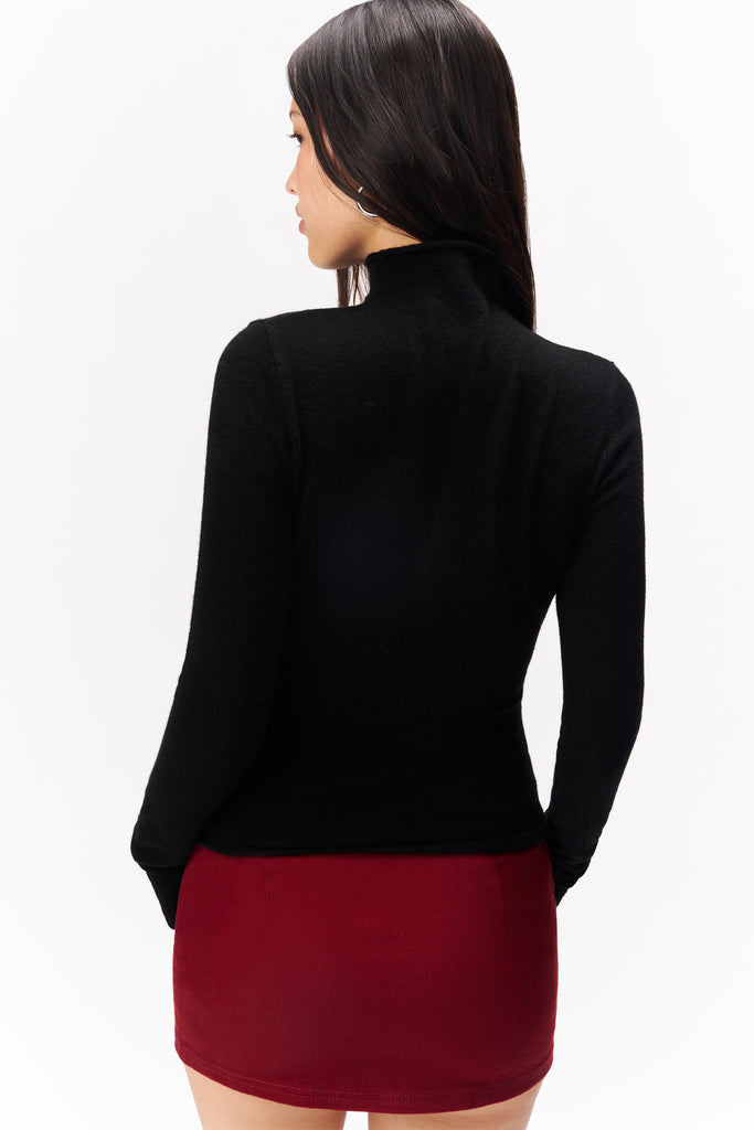 Chloe Cashmere Sweater in Black