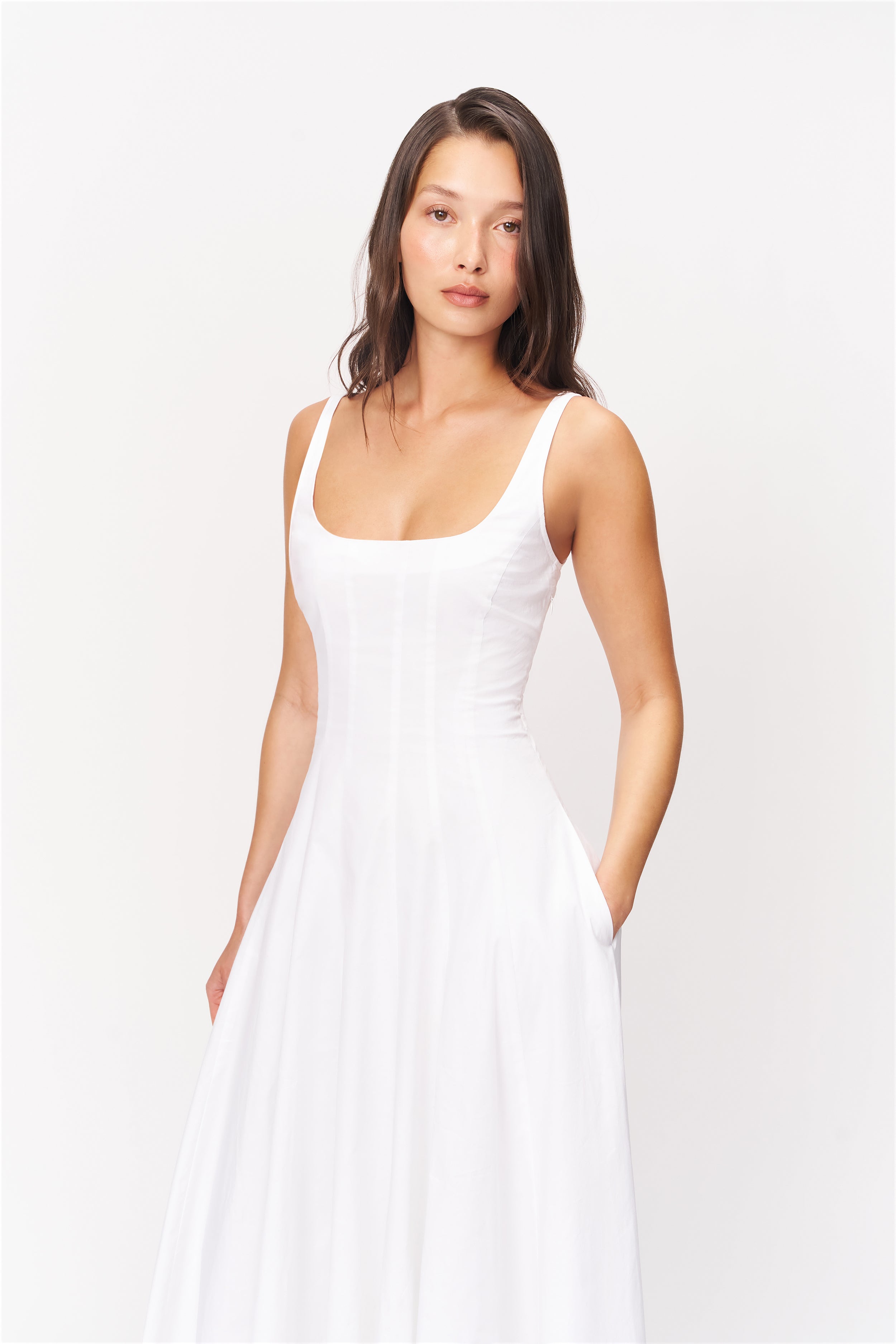 guizio white dress Leila Mini / XL Finished with puff sleeves and a flowing maxi Guizio White Dress by GUIZIO