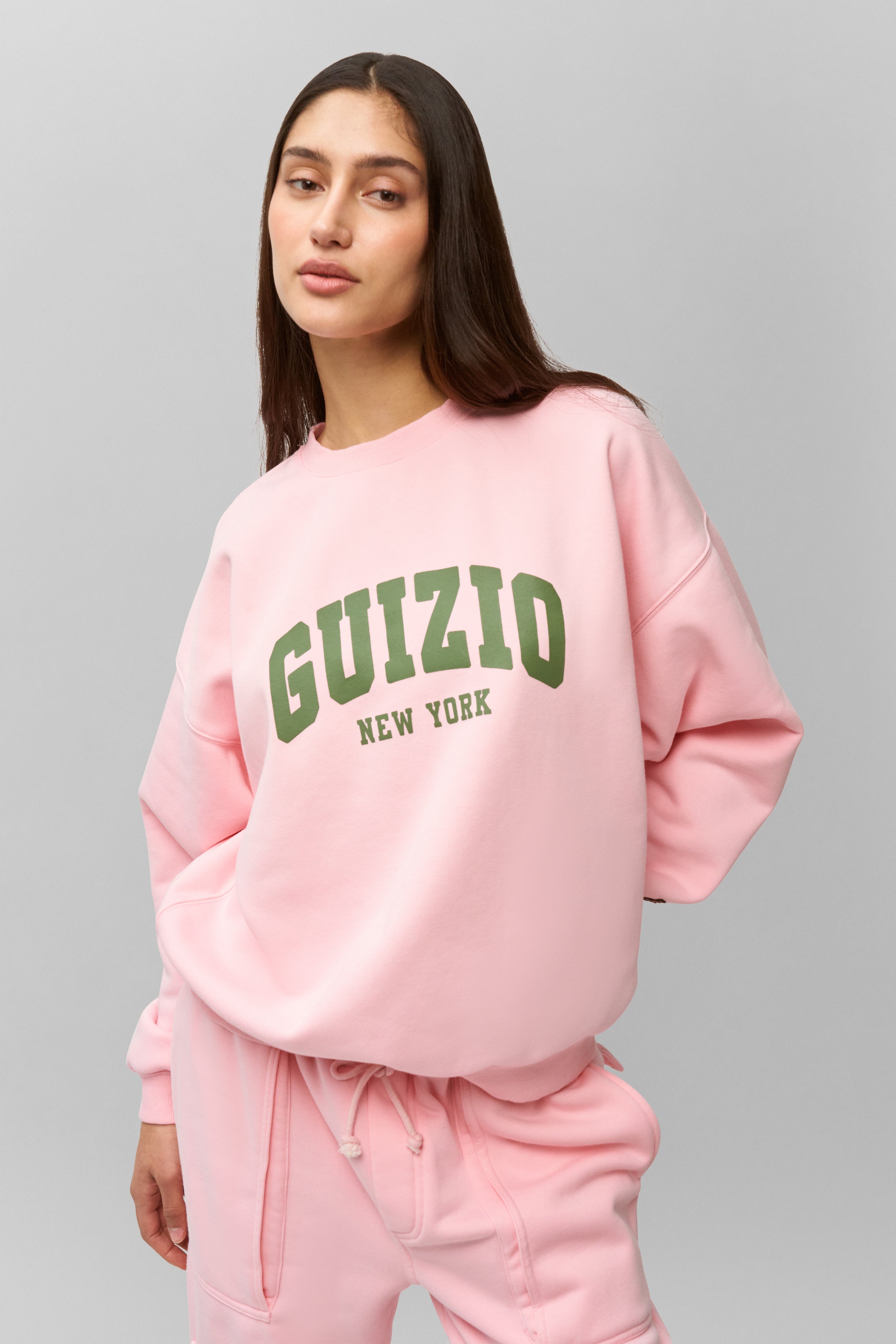 Guizio Fleece Crewneck in Ballet Slipper