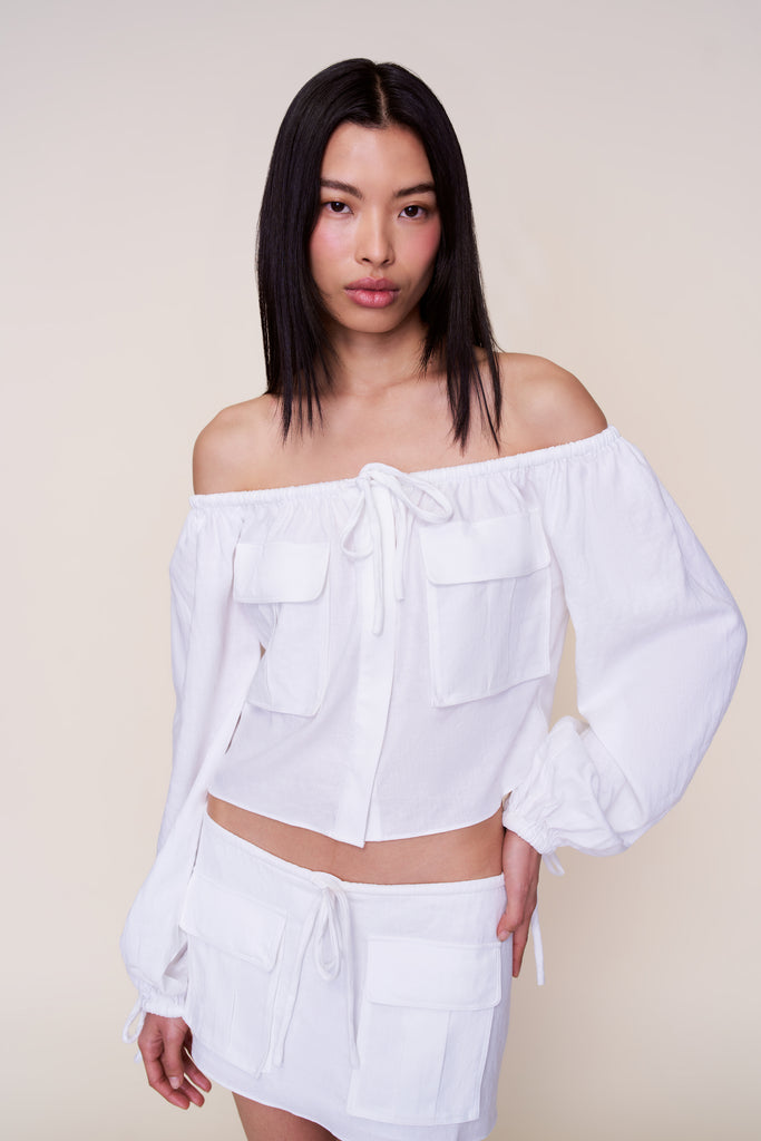 Akiko Top