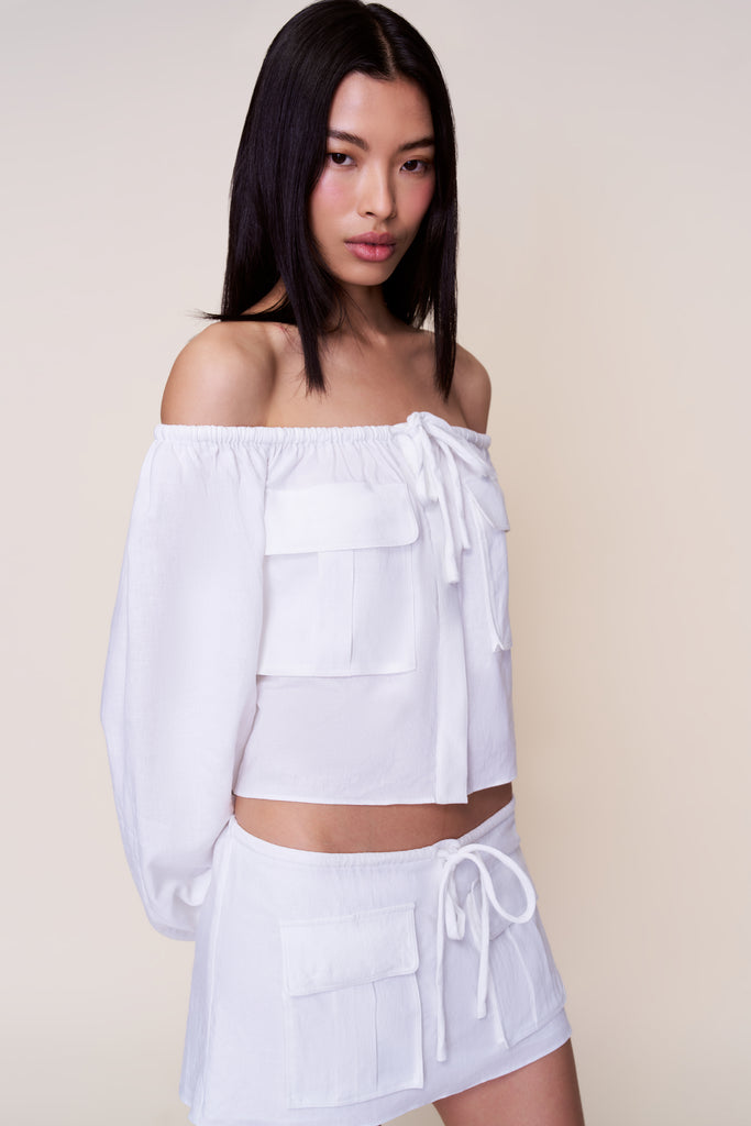 Akiko Top