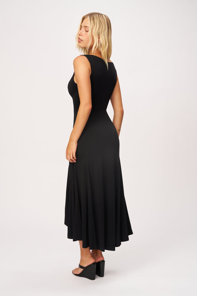 Daye Midi Dress in Black 