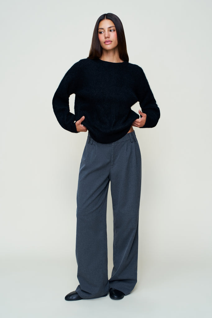 BOBBIE OVERSIZED WOOL JUMPER IN BLACK
