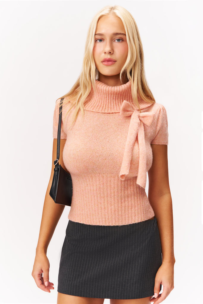 ESTELLE SWEATER TOP IN PEACH