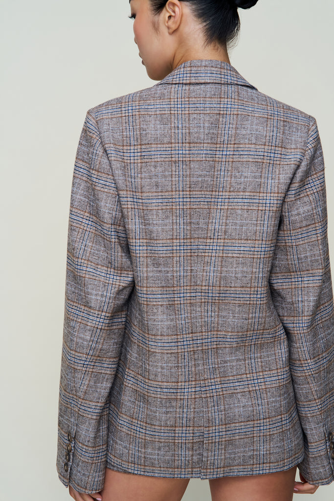 The Perfect Oversized Tarten Blazer