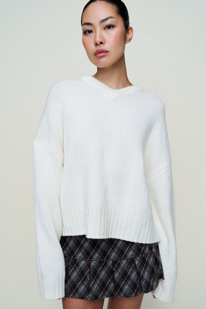 JONI CASHMERE V-NECK JUMPER IN IVORY