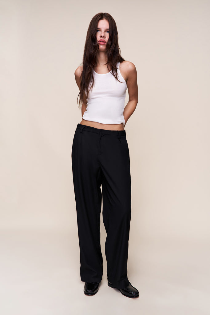 Leo Mid Rise Straight Pant